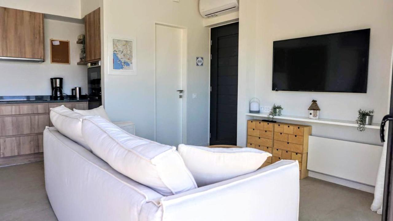 Villa Karma Palairos Ngoại thất bức ảnh